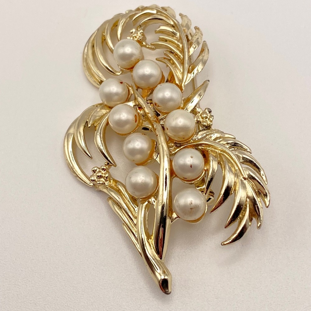 Coro Brooch Gold Tone Faux Pearl Vintage Floral Leaf Pin 2.5 Inch